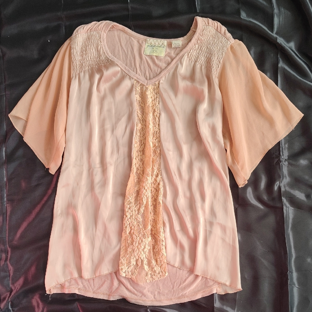 BKE Light Pink Flowy Blouse with Lace Detail